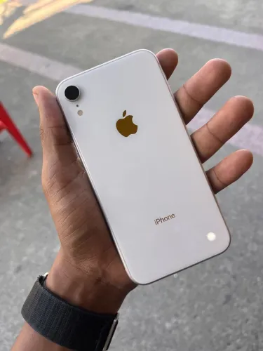 iPhone XR