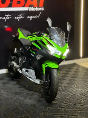 KAWAZAKI  NINJA 400 
