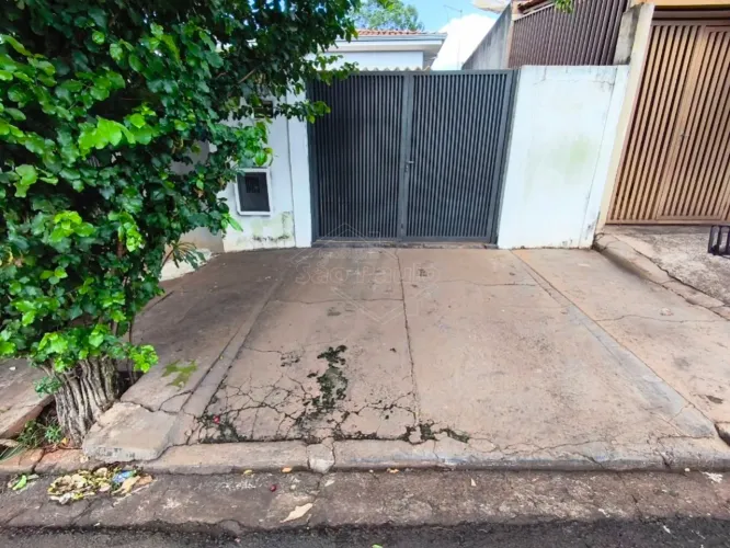 Venda de Casas / Padrão na cidade de Araraquara