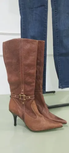 Bota de couro