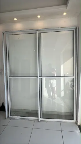 Porta de Vidro e Aluminio 1,70x2,10m