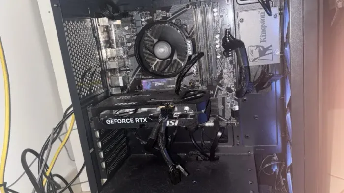 PLACA DE VIDEO RTX 5050 8GB