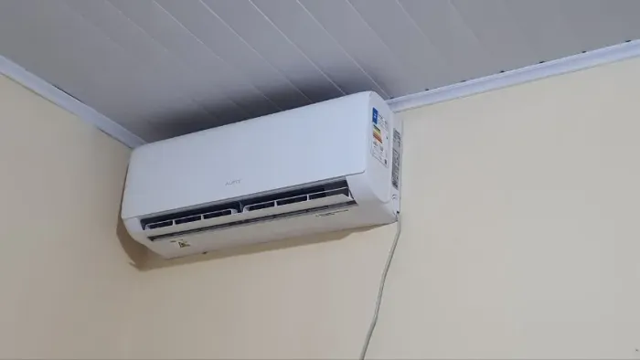 Ar Condicionado Split Hi Wall Aufit Inverter 12.000 Btus Frio 220v R-32 com Garantia