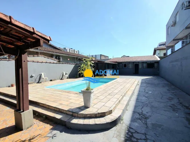 Casa com Piscina, 2 dormitórios à venda, 95 m² por R$ 780.000 - Jardim Helena Maria - Guar