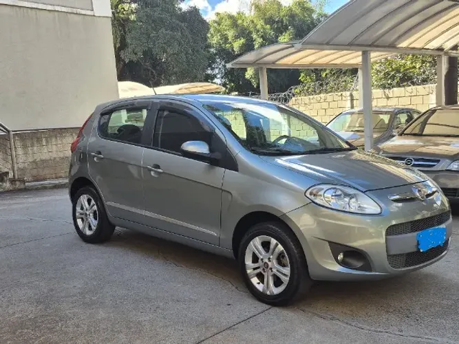 Fiat Palio Attractive 1.0 EVO Fire Flex 8V 5P 2014
