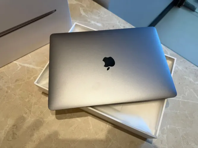 MacBook Air M1 256 SSD 8gb de ram | apenas deslacrado | garantia apple 2027