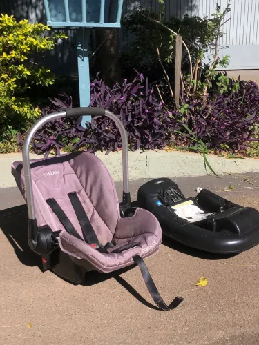 Bebê Conforto Kiddo Caracol com Base Veicular
