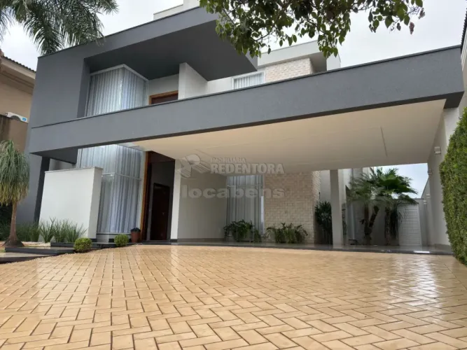 Casa localizada no Damha V com 03 dormitórios e 2 vagas de garagem.