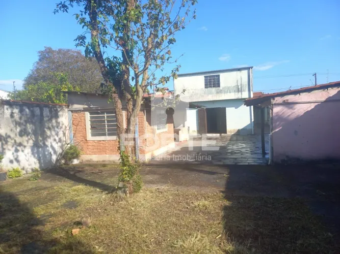 Casa a venda na Vila Oliveira em Mogi das Cruzes