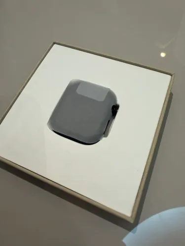 Apple Watch Series 11 - 46mm NOVO
