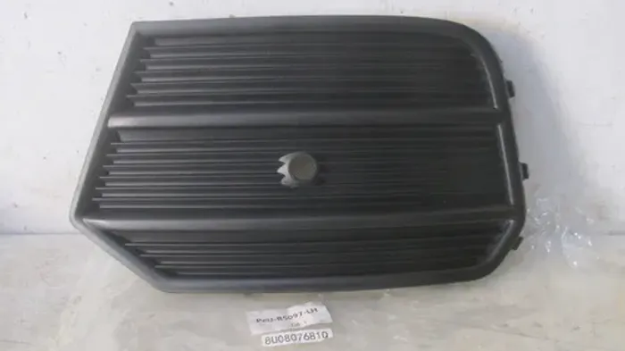 Grade Farol Milha Audi Q3 Esquerdo 2016 Á 2019 8u0807681q Preto Esquerdo