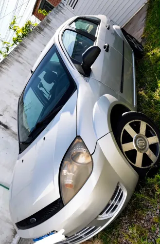 Ford Fiesta Sedan 1.0 8V Flex 4P 2007