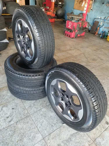 Rodas 16 com pneu 90%