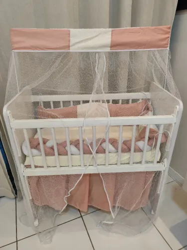 Mini berço + colchão + enchoval