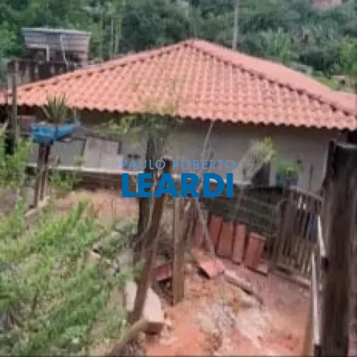 SÍTIO - casa branca - MG