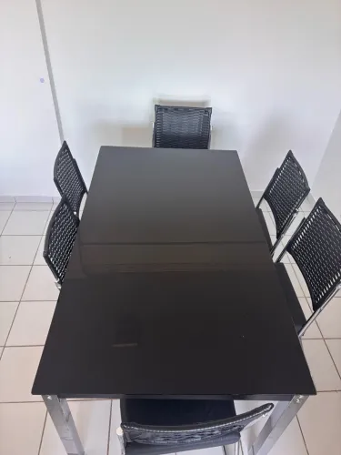 Mesa de jantar para 6 lugares