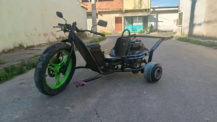 Triciclo de drift motorizado