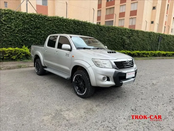Toyota Hilux CD DX 4X2 2.7 16V 142cv 2015
