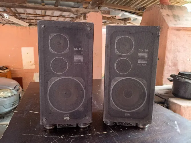 Par de caixas de som CCE sl140