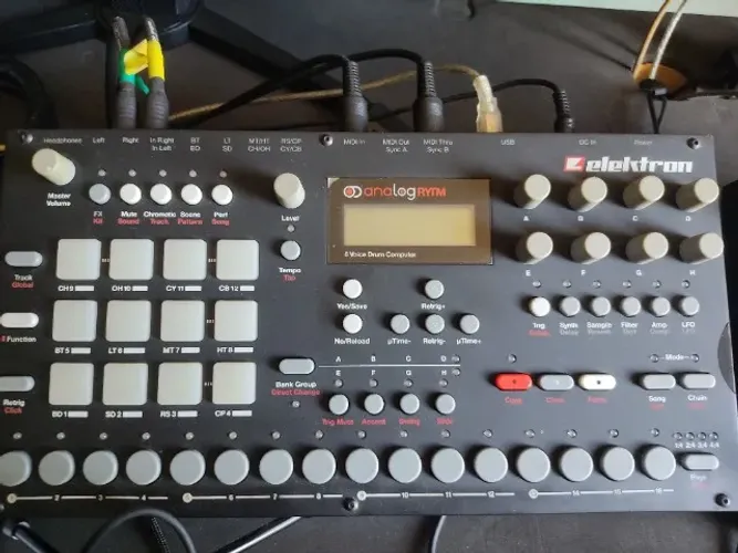 Drum Machine Elektron Analog Rytm Mk1 Em Ótimas Condições