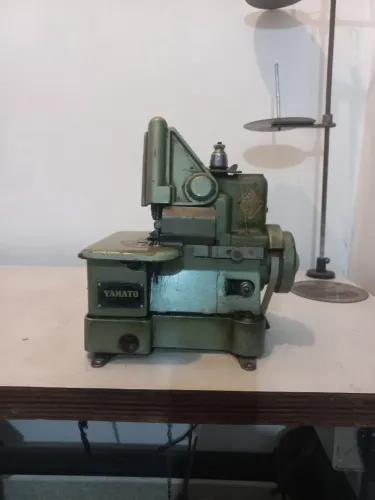 Maquina Overlok Yamato