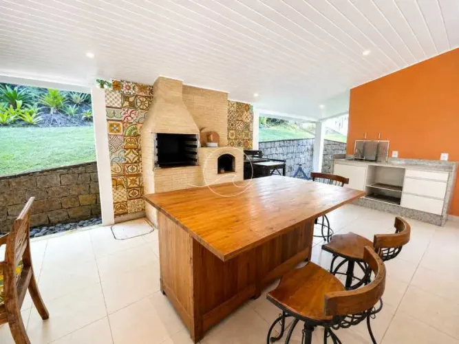 Casa em Condomínio : Duplex / Residencial / Pontal (Cunhambebe)