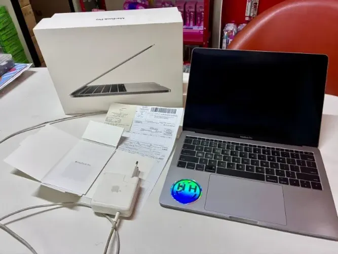Macbook Pro 2017 (A1708 ) 13,3" Core i5 8Gb SSD de 128Gb