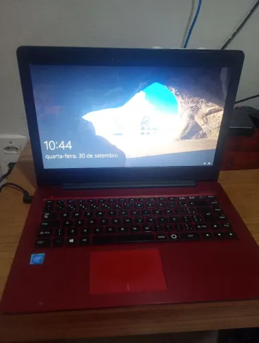 Vendo um notebook