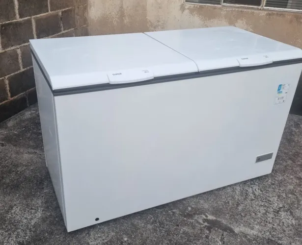 Freezer consul semi novo