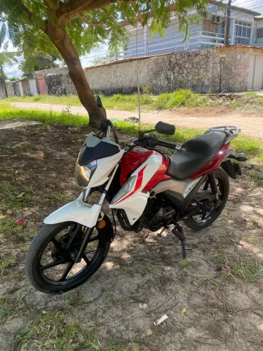 MOTO MUITO NOVA 