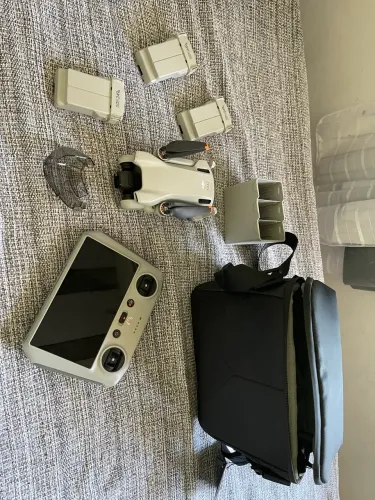 Vendo meu drone dji mini 3 combo fly more