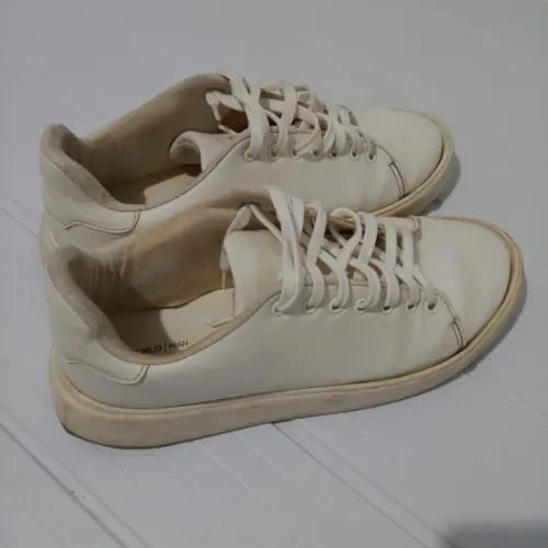 Sapato masculino branco usado precisa fazer a cintura tamanho 41