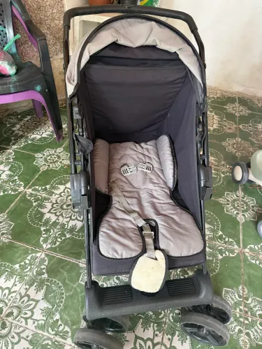 Carrinho de bebê tutti baby