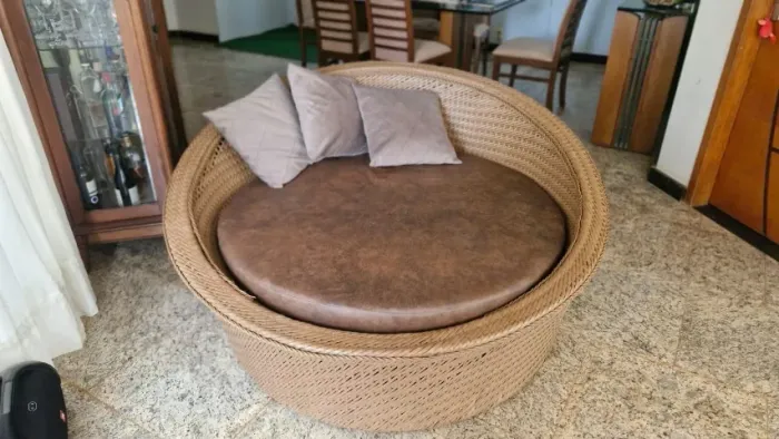 Chaise Orbital