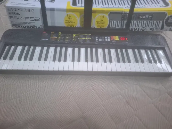 Teclado Yamaha NOVO!