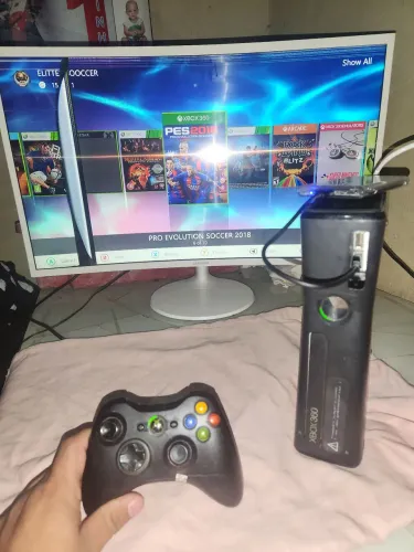 Xbox 360 com HD e Monitor