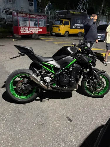 Vendo Z900 (EQUIPADA) 2023 26mil km