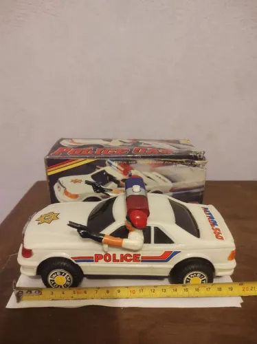 Brinquedo Carrinho de Polícia Antigo