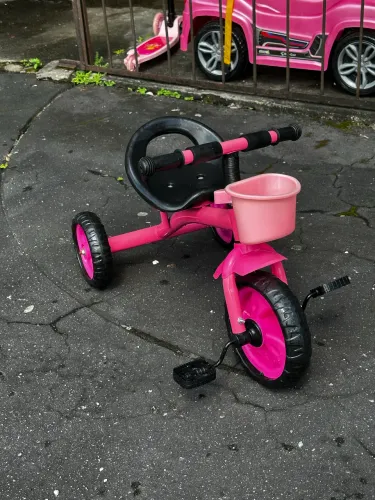 Triciclo infantil 