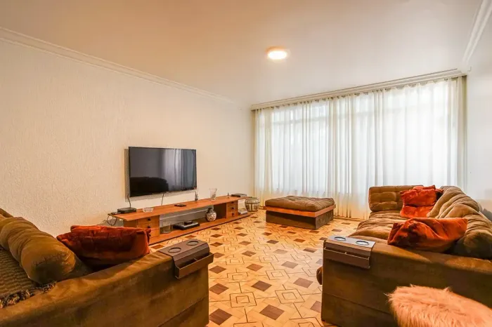 CASA PARA VENDA COM QUINTAL,  3 DORMITÓRIOS 1 SUITE - VILA ROMANA - São Paulo - SP