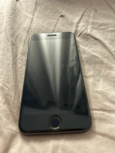 iPhone 8, 64 gigas