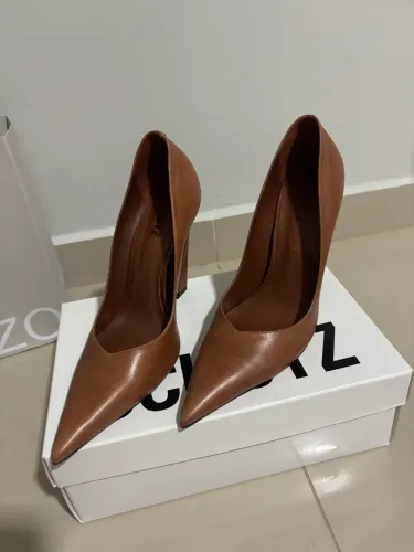 Vende-se sapato Schutz original