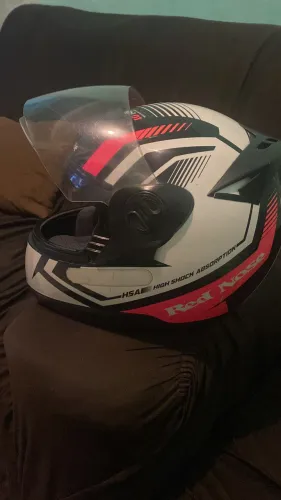 Vendo capacete feminino