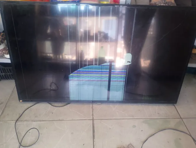 TV Samsung 50 polegadas com defeito