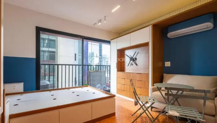 Studio mobiliado , próximo a Hebraica, Rebouças e Pinheiros.