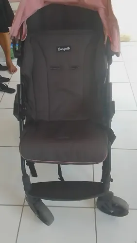 Carrinho de bebê feminino