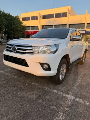 Toyota Hilux CD SRV 4X4 2.8 TDI Diesel Aut. 2016