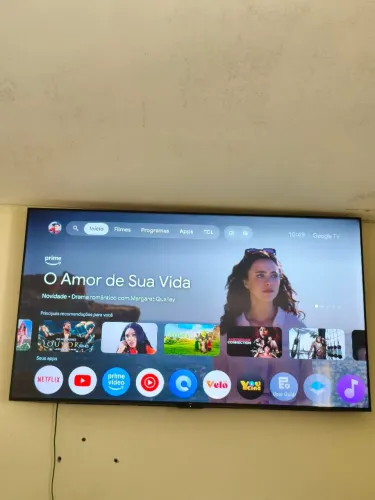 Vendo Tv TCL 65 POLEGADAS borda infinita cem detalhes vem nela zera