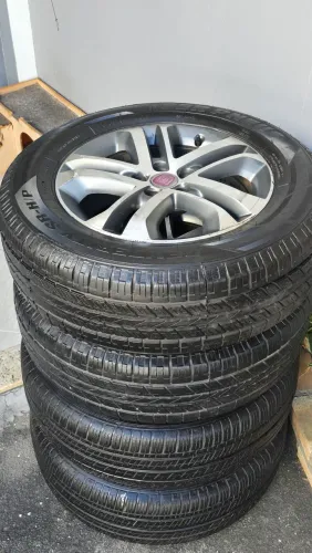 Jogo Rodas 17 Original Fiat Toro Volcano + Pneus 95% (5x110)