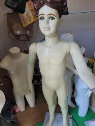 Manequins